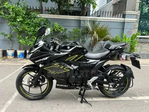 সুজুকি জিক্সার এসএফ ২০২৩ ব্ল্যাক