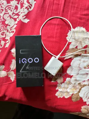ভিভো আইকিউওও জেড১০ টার্বো ২৫৬ জিবি গোল্ড