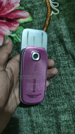 Nokia 7230 Pink