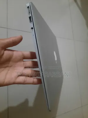 Laptop Apple MacBook Air 4GB Intel Core I5 HDD+SSD 128GB