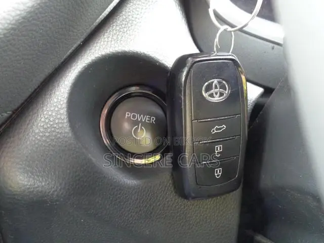 Toyota Corolla Cross 2021 Pearl