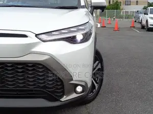 Toyota Corolla Cross 2021 Pearl