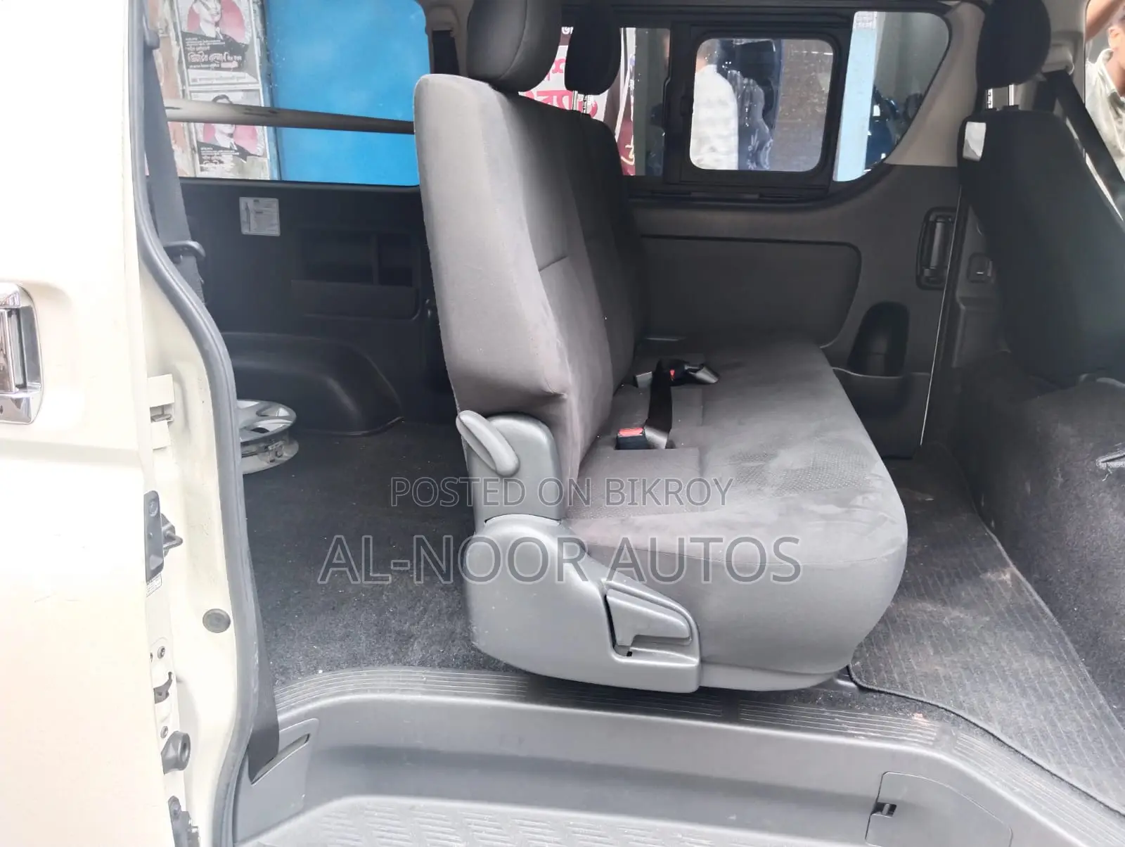 Toyota HiAce 2021 White