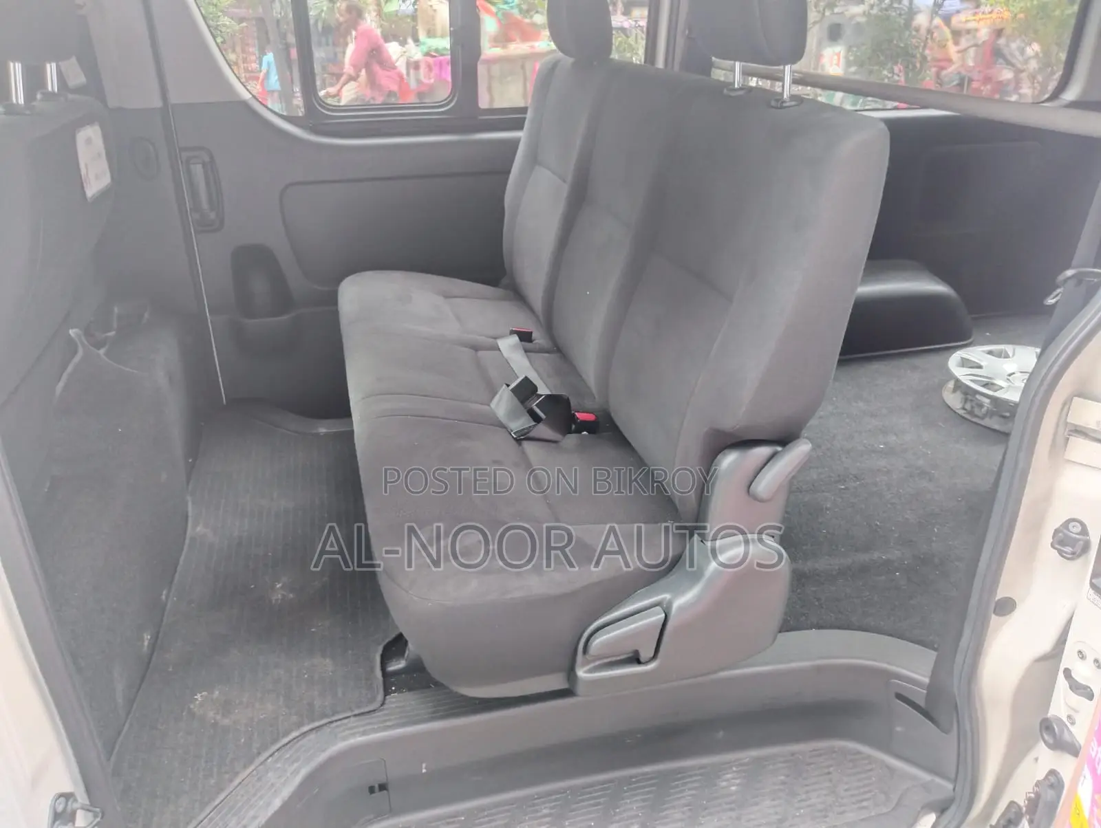 Toyota HiAce 2021 White