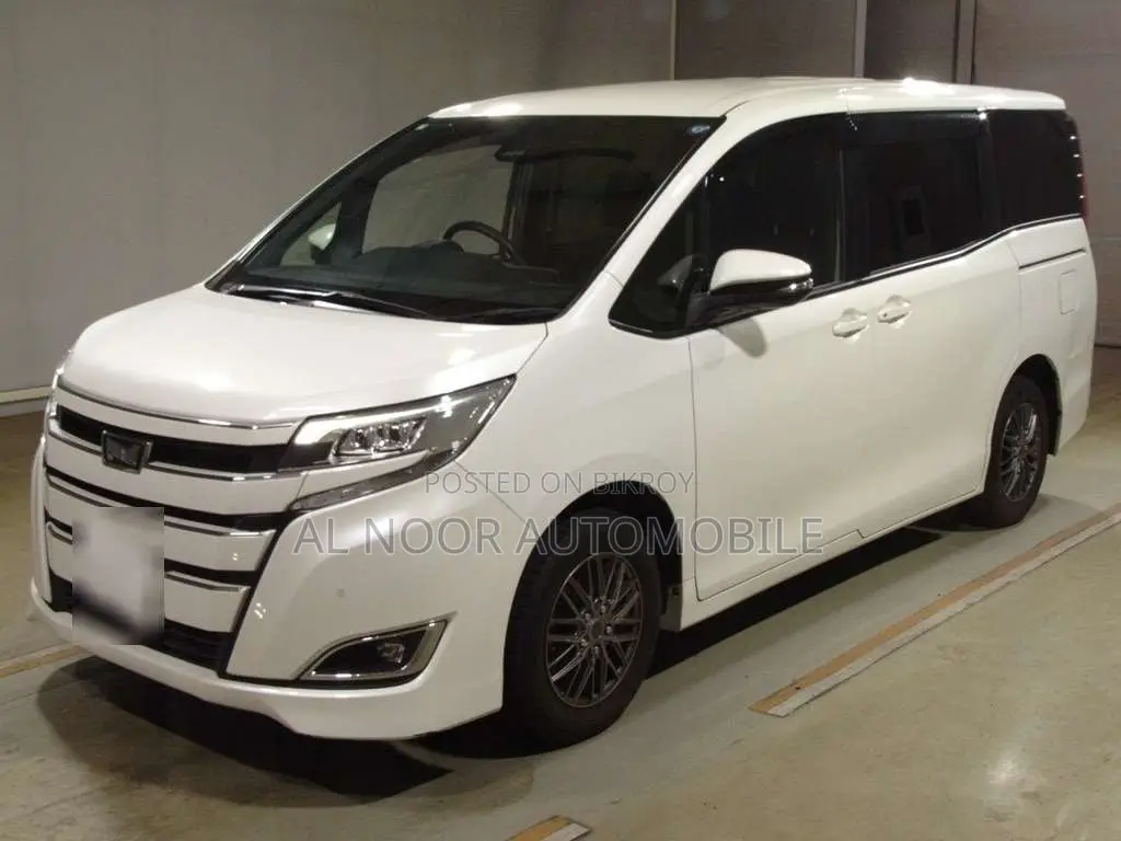 Toyota Noah 2021 Pearl