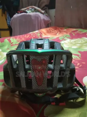বাইসাইকেল হেলমেট