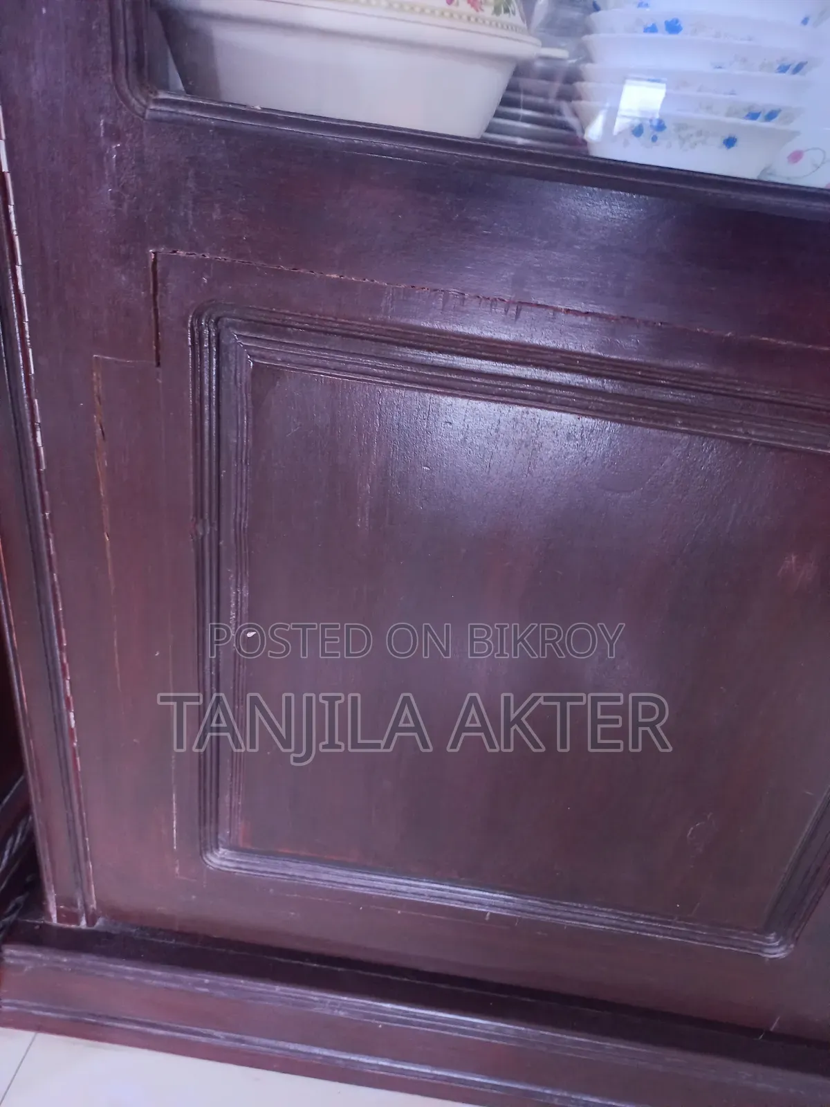 সেগুন কাঠের শোকেস