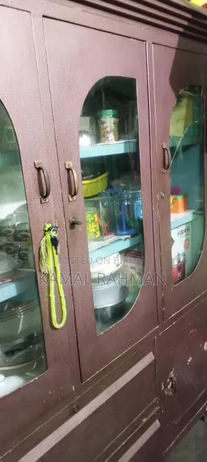 স্টিলের ছোকেস