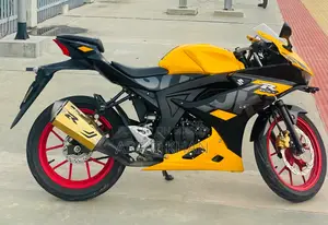 Suzuki GSR 2022 Yellow