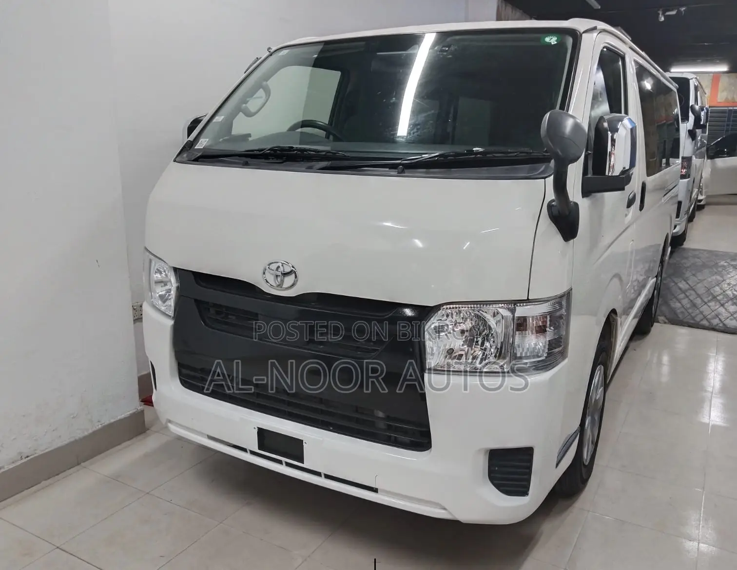 Toyota HiAce 2021 White