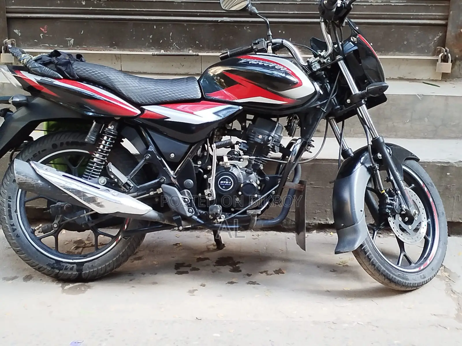 Bajaj Discover 100 2022 Black