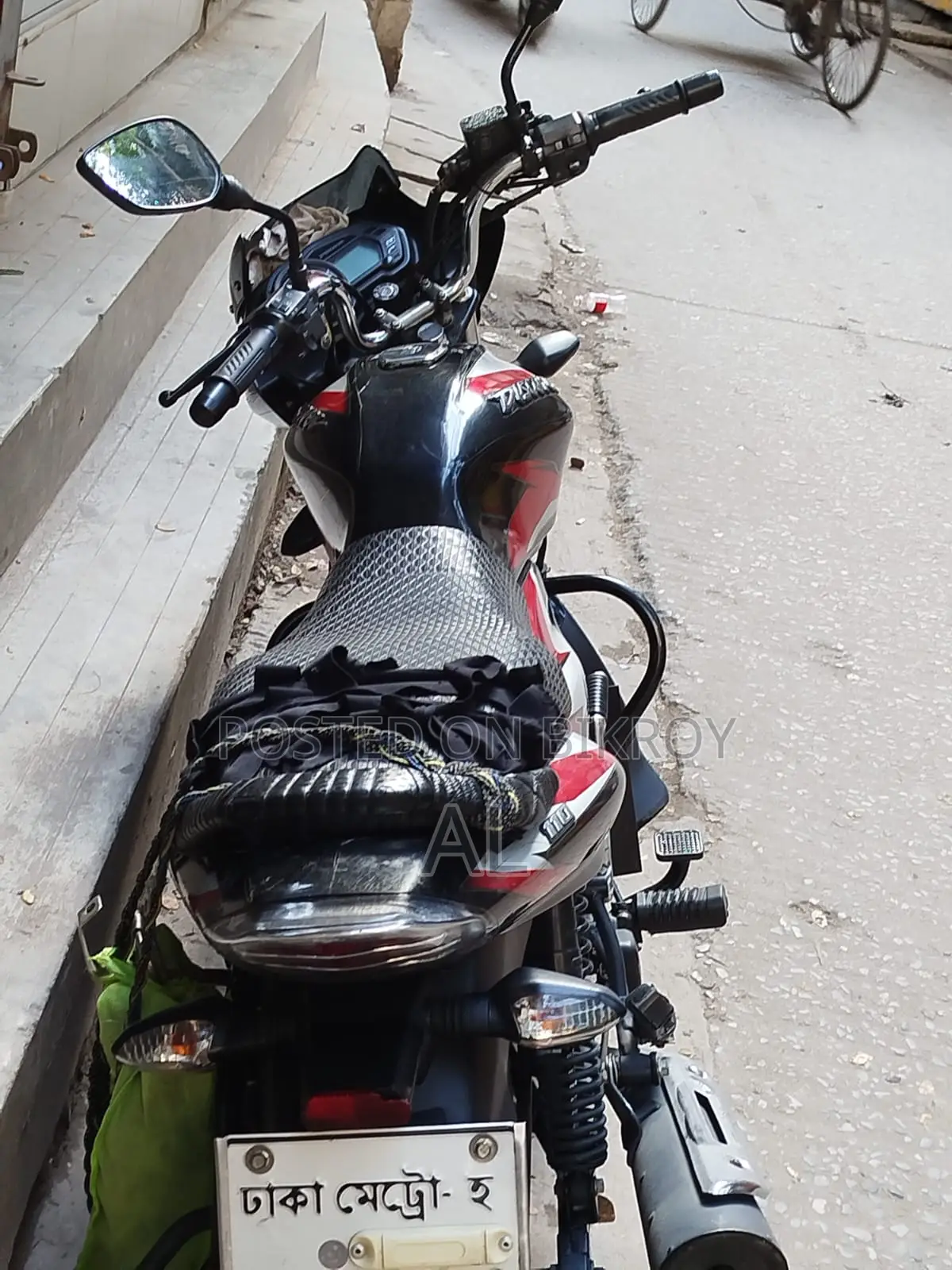 Bajaj Discover 100 2022 Black
