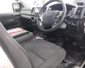 Toyota HiAce 2021 White
