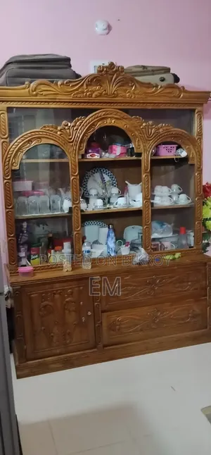 আকাশি কাঠের কেবিনেট