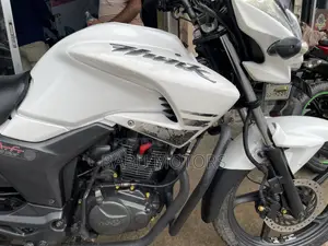 Hero Hunk 2020 White