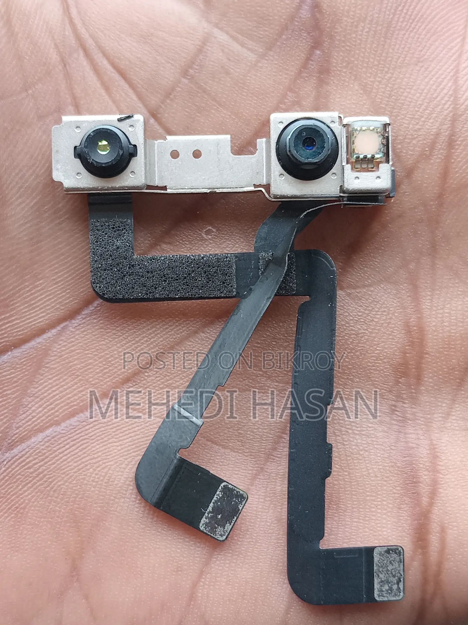 আইফোন ১১ প্রো ম্যাক্স ফ্রন্ট ক্যামেরা সেটআপ