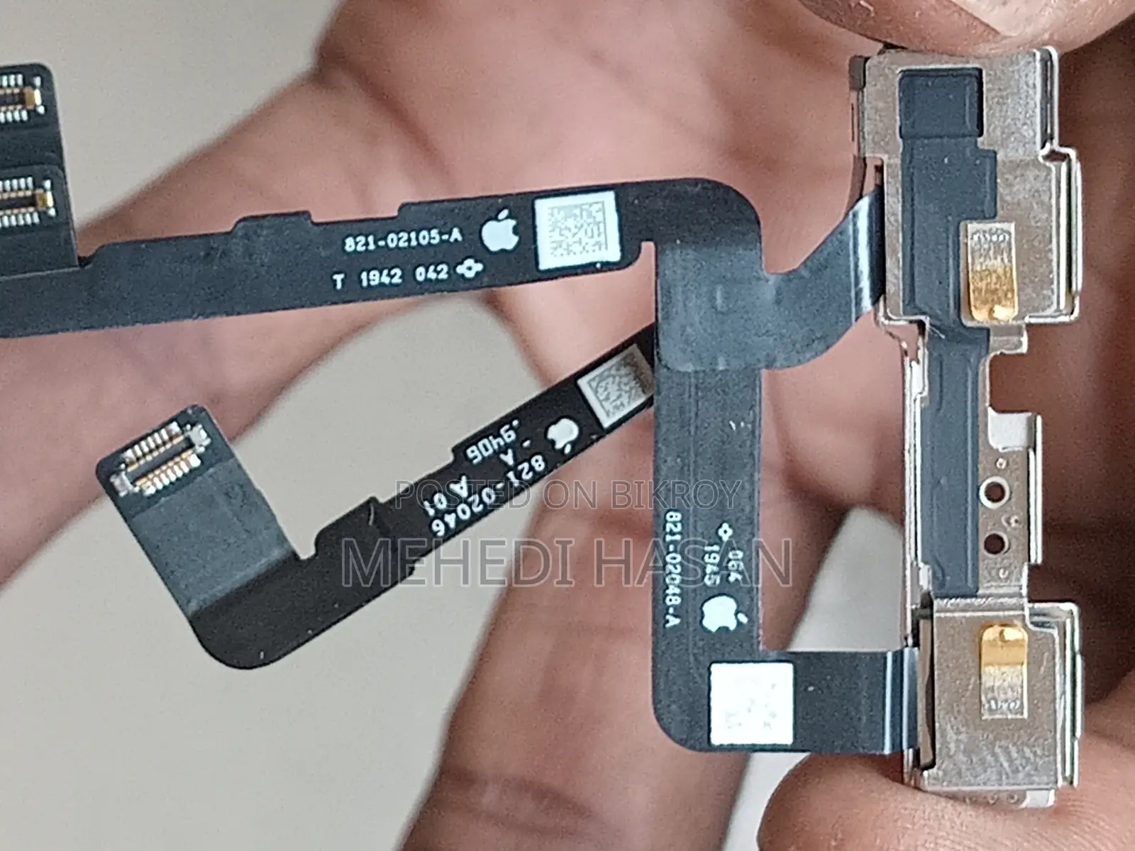 আইফোন ১১ প্রো ম্যাক্স ফ্রন্ট ক্যামেরা সেটআপ