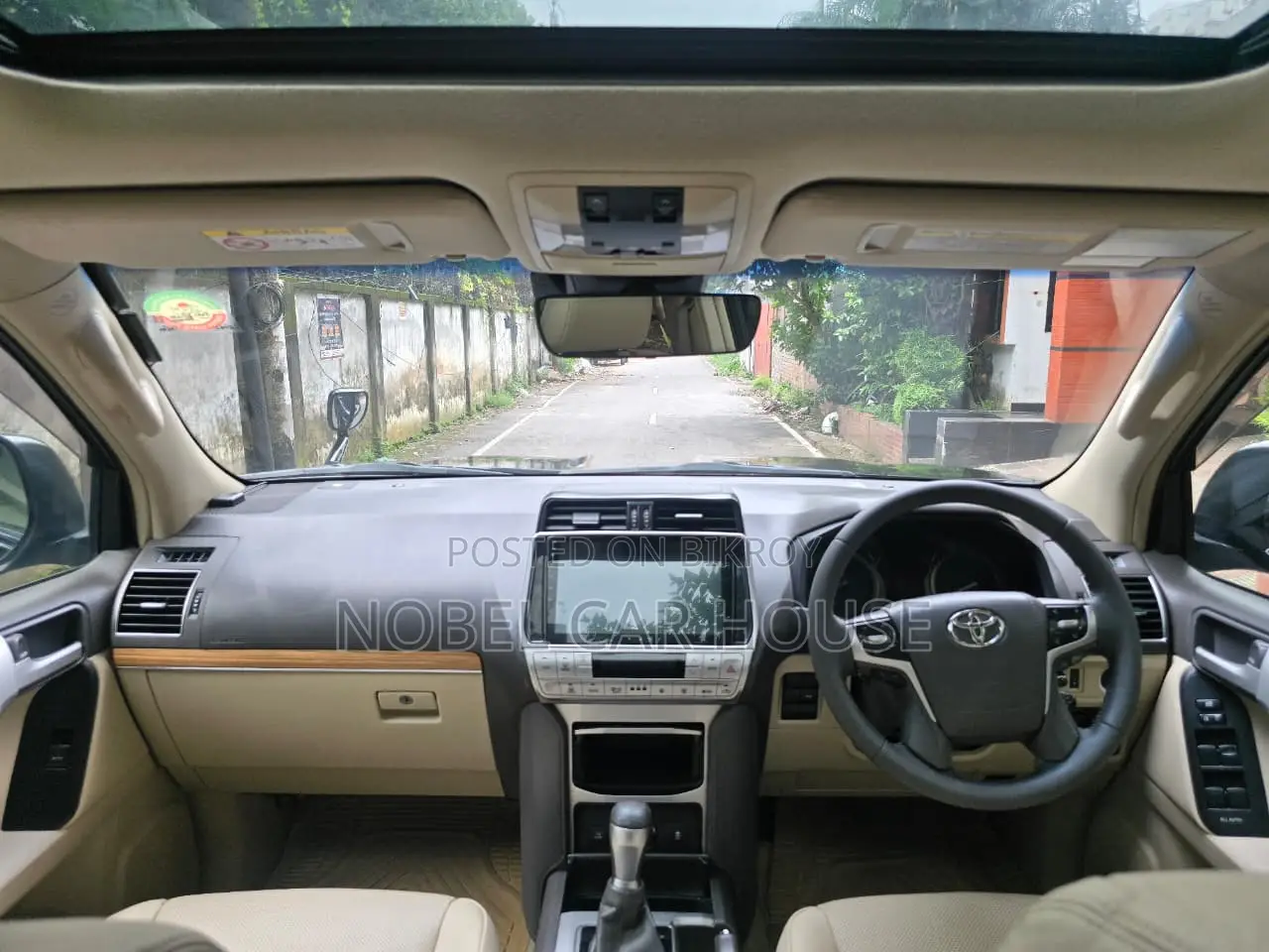 Toyota Land Cruiser Prado 2017 Black