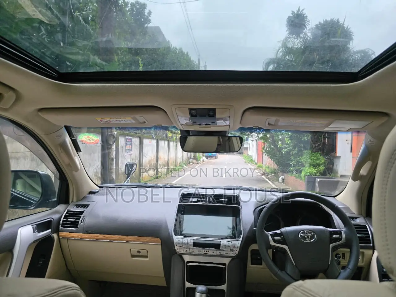 Toyota Land Cruiser Prado 2017 Black