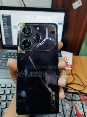 টেকনো পোভা ৬ প্রো ৫জি ২৫৬ জিবি লাল