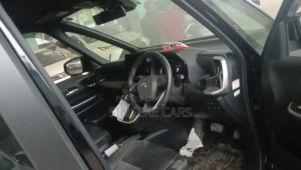 Toyota Noah 2023 Black
