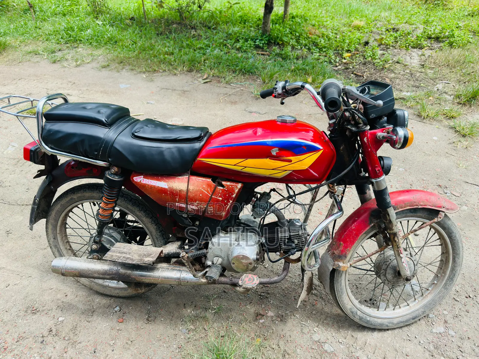 হোন্ডা ২০১৭ লাল