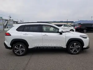 Toyota Corolla Cross 2024 Pearl