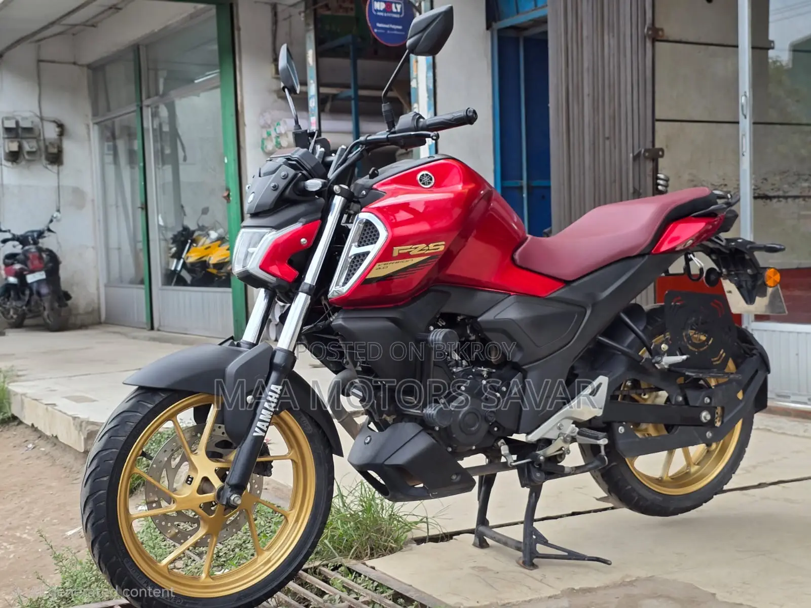 Yamaha 2023 Red