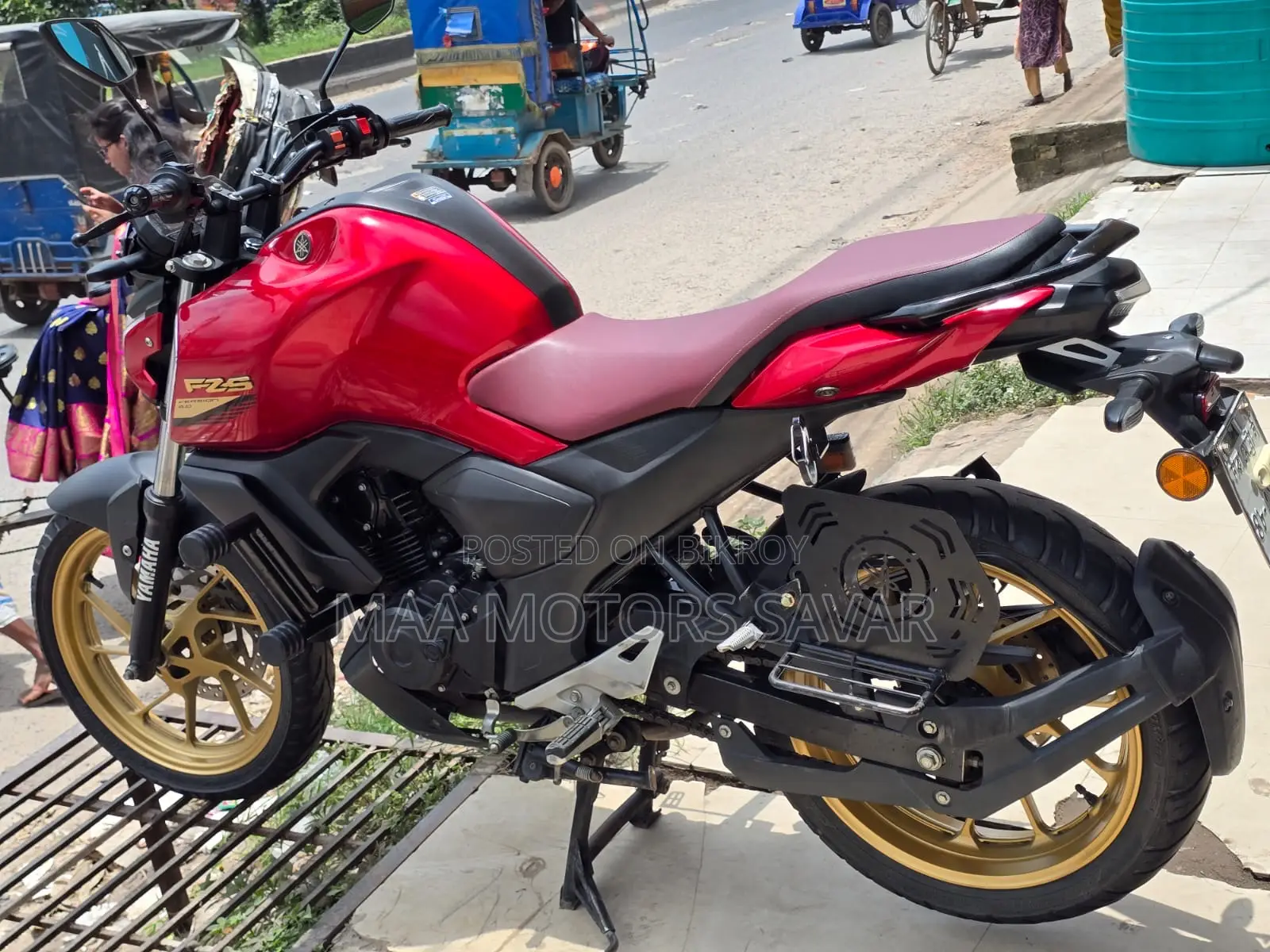 Yamaha 2023 Red