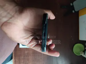 New Apple iPhone 16 128 GB Black