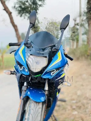সুজুকি জিক্সার এসএফ ২০২০ ব্লু