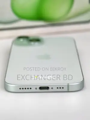 Apple iPhone 15 128 GB Green