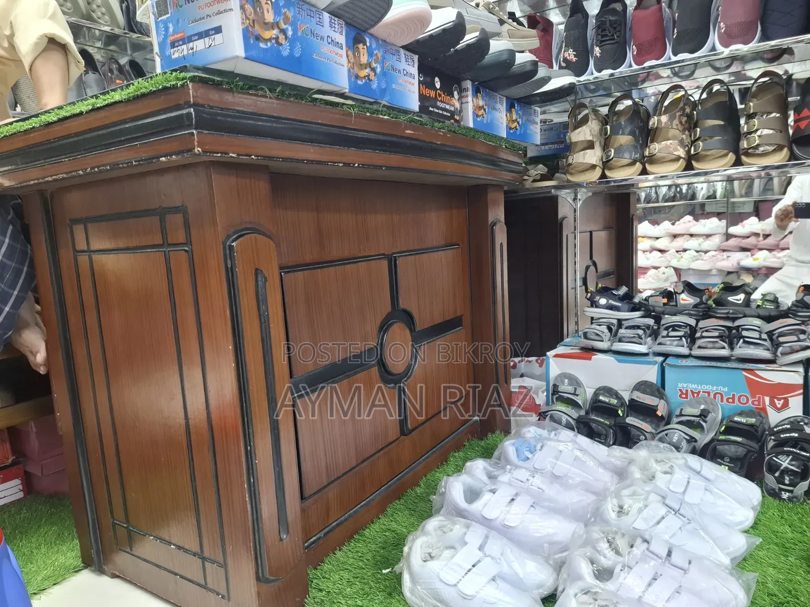 A table for sale, four feet long and two feet wide