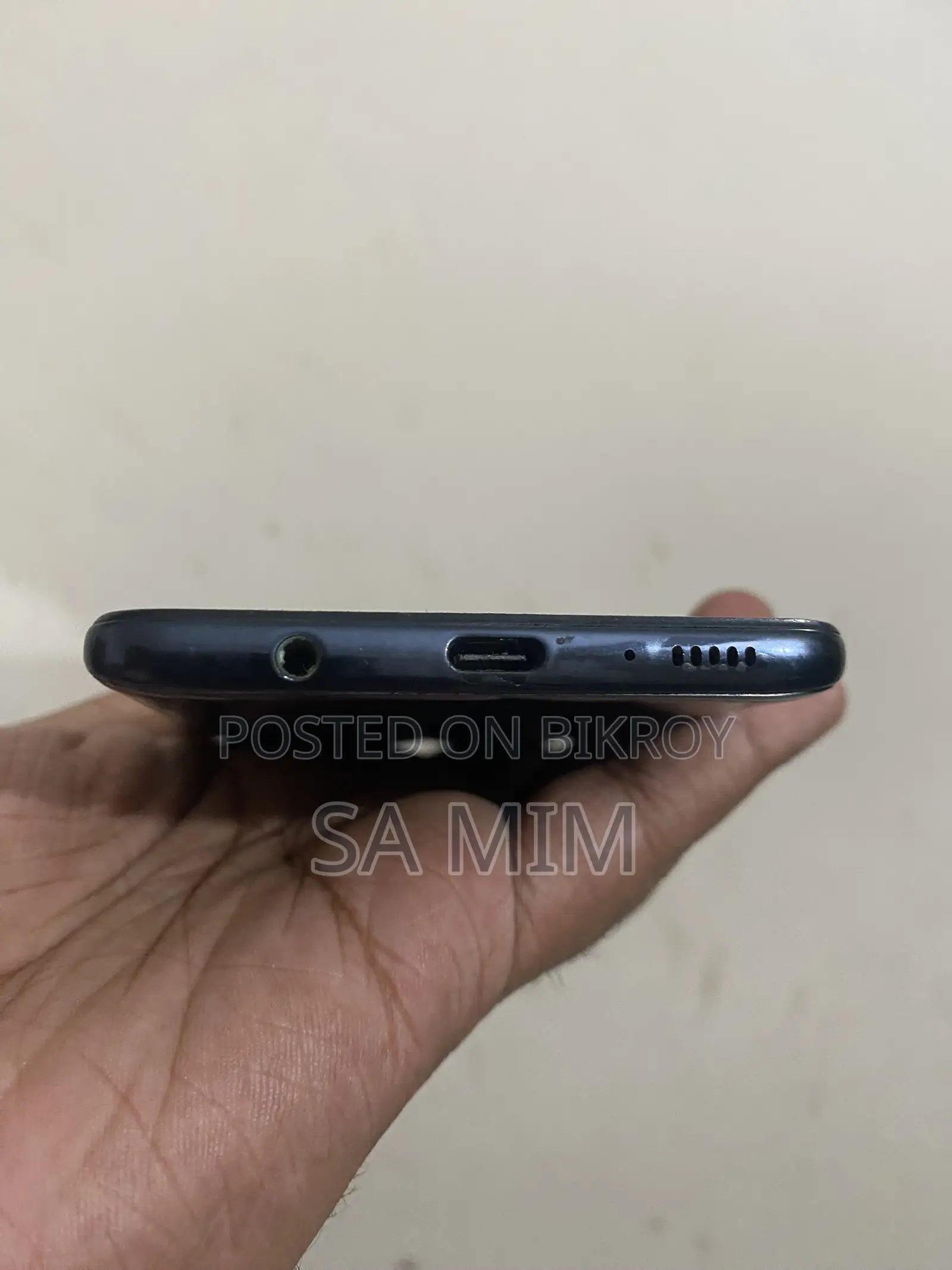 স্যামসাং গ্যালাক্সি এ৫১ ১২৮ জিবি ব্ল্যাক