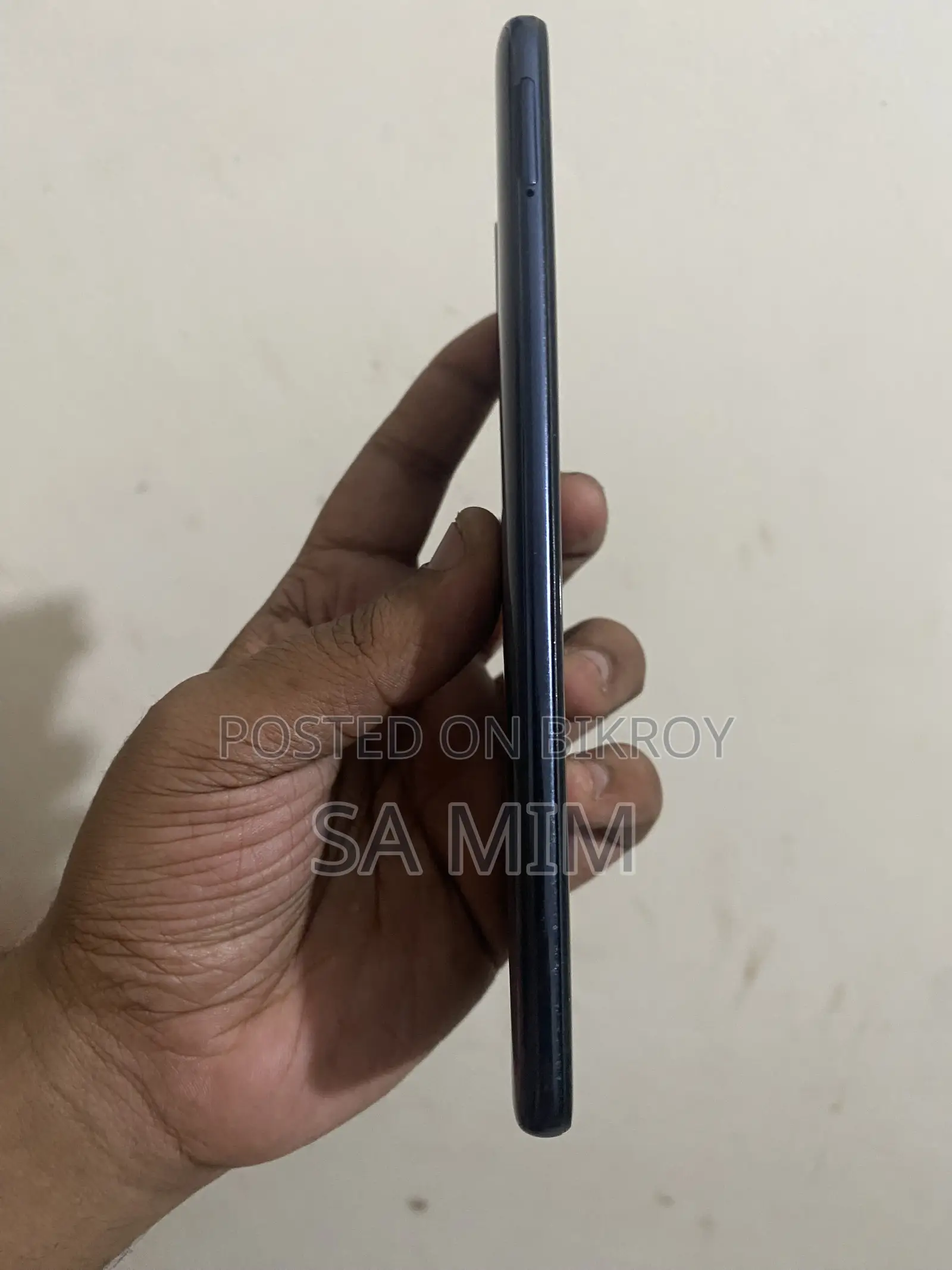 স্যামসাং গ্যালাক্সি এ৫১ ১২৮ জিবি ব্ল্যাক