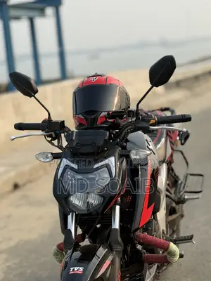 TVS Apache RTR 160 4V 2025 Black