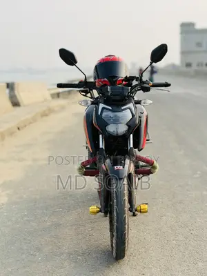 TVS Apache RTR 160 4V 2025 Black