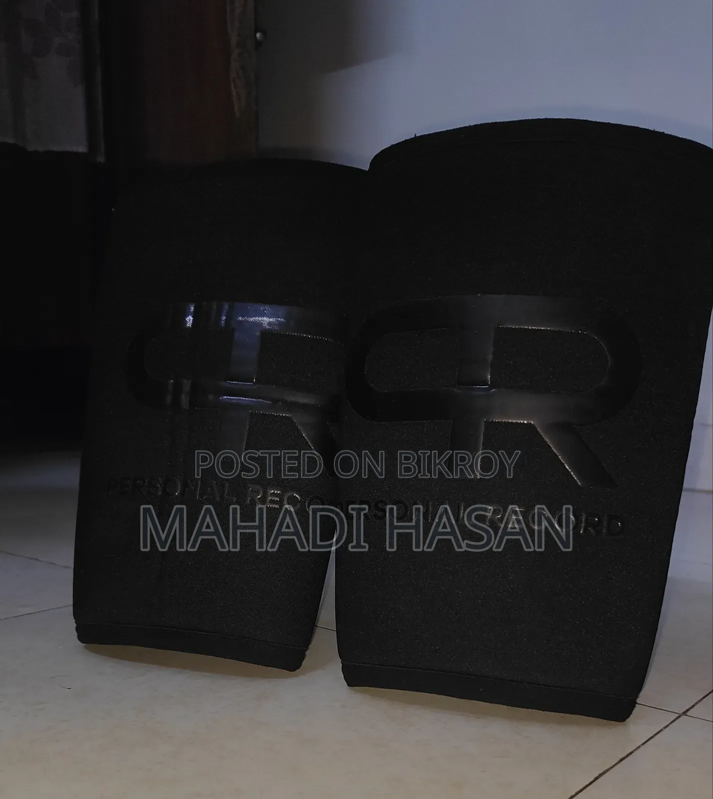 Personal Record Knee Sleeves (XS) – Excellent Condition
