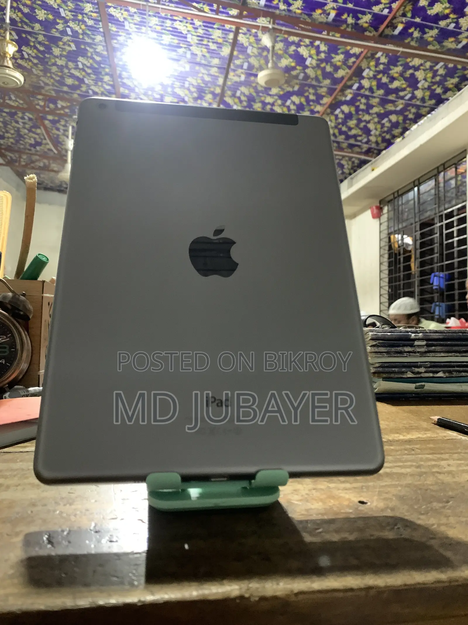 Apple iPad Air 32 GB Gray