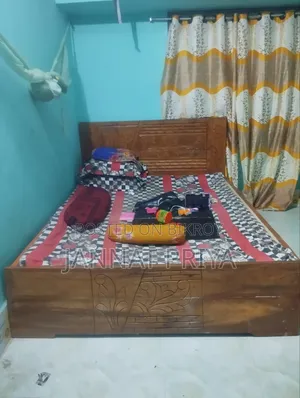 এই খাটটি বিক্রি হবে