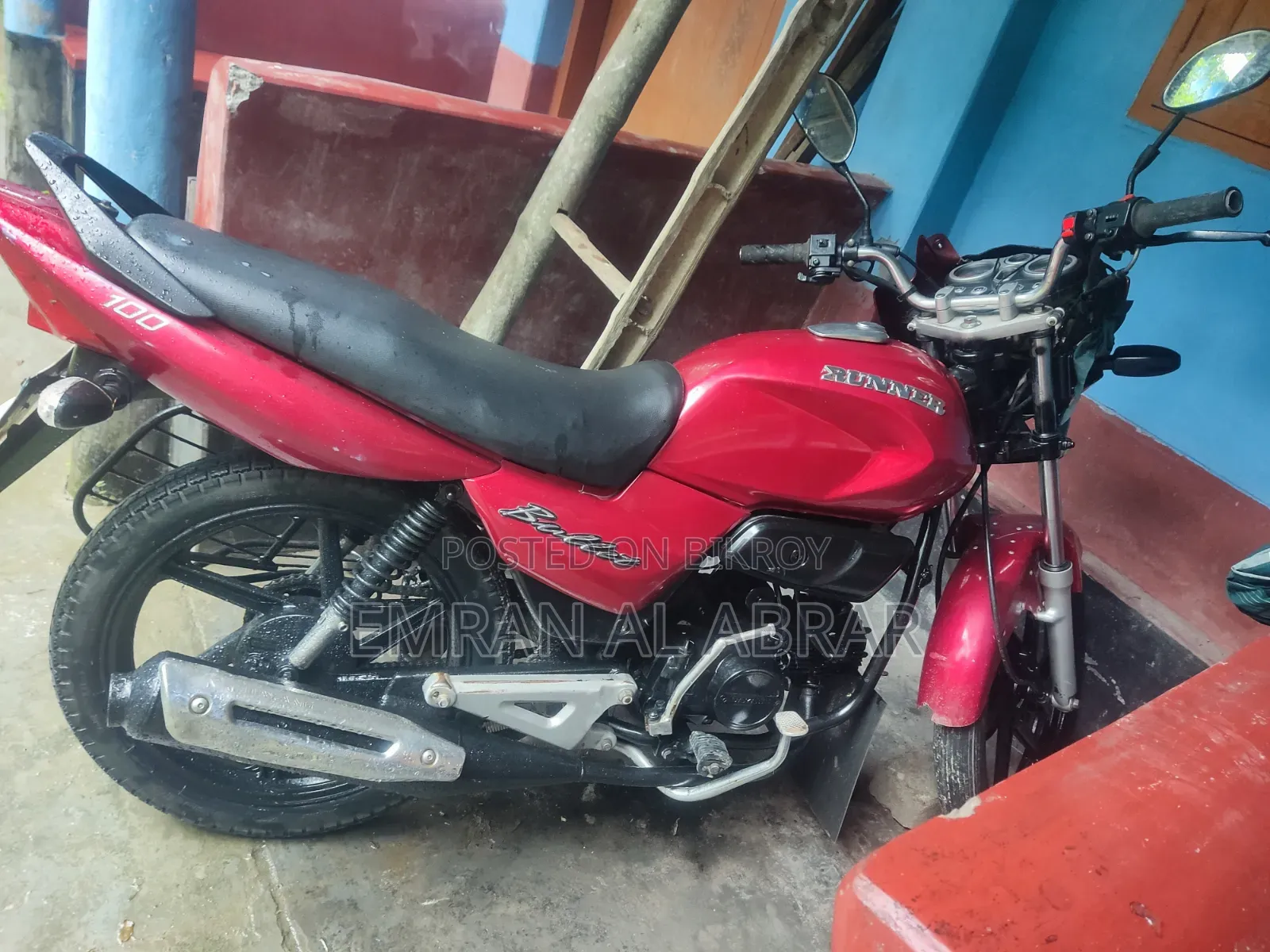 Runner Bullet 100 2015 Red