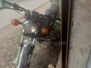 Yamaha 2017 Red