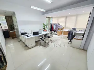 গুলশান ২-এ বিলাসবহুল অফিস স্পেস