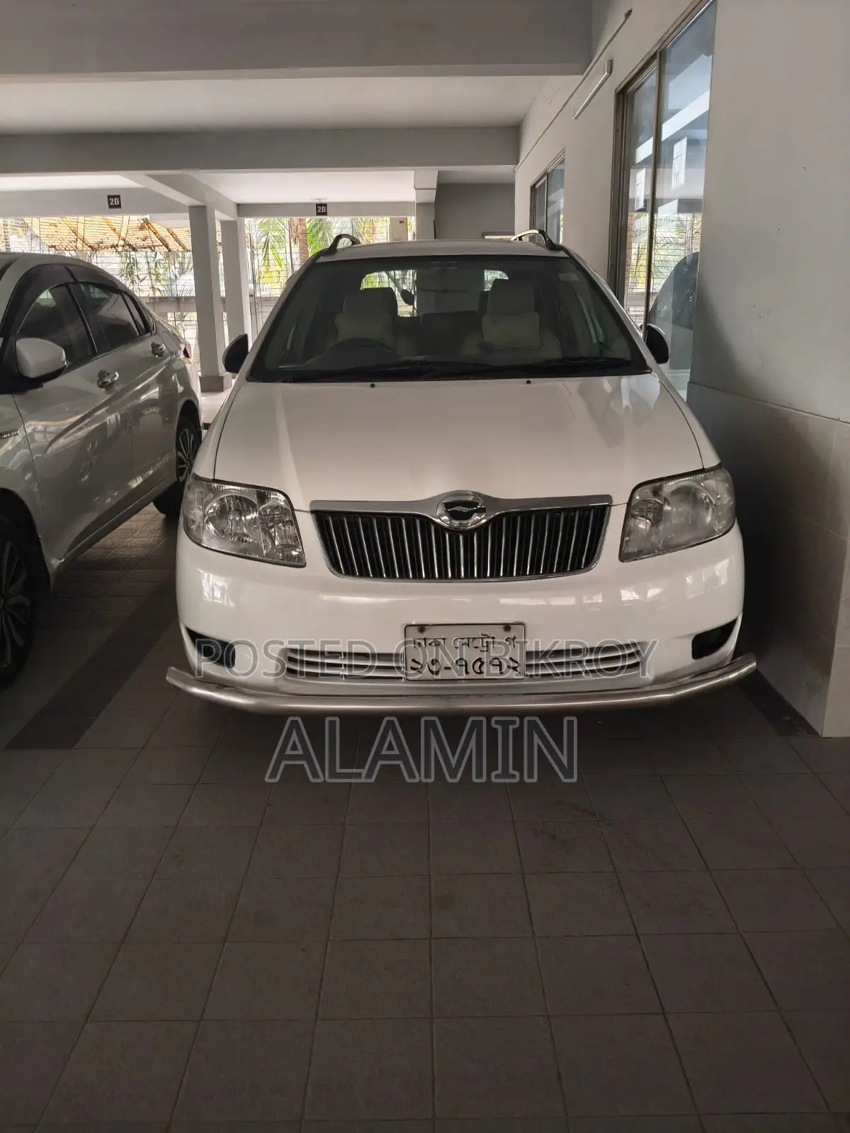 Toyota Corolla 2005 White