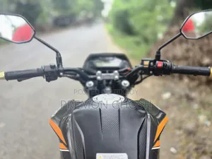 Honda Hornet 2019 Orange