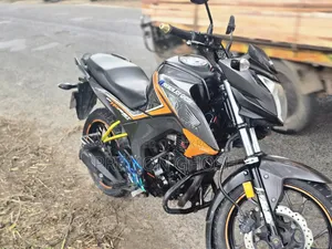 Honda Hornet 2019 Orange