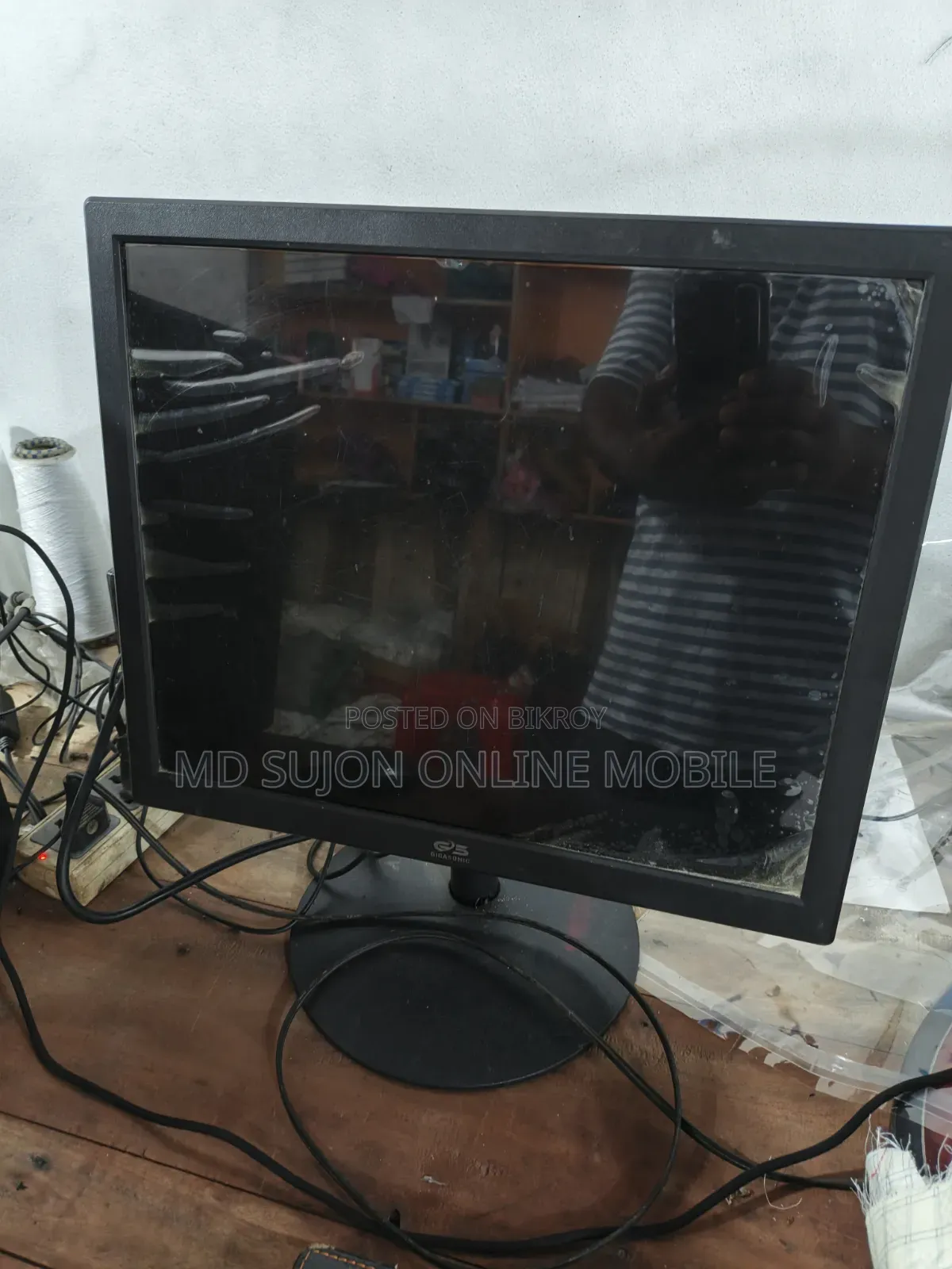 Gigasonic Monitor 17" Full New