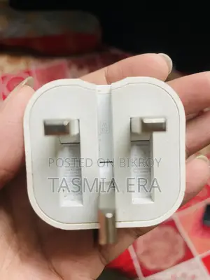 অ্যাপল অরিজিনাল ৩ পিন ২০ ওয়াট অ্যাডাপ্টার