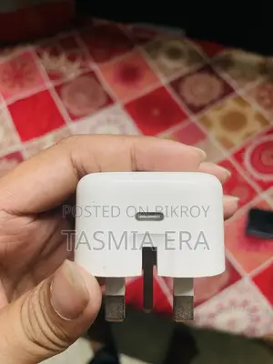 অ্যাপল অরিজিনাল ৩ পিন ২০ ওয়াট অ্যাডাপ্টার