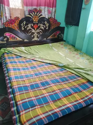 ৬/৭ ফিট বেড